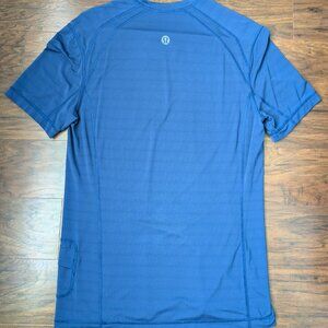 mens lululemon athletic workout shirt blue sz s